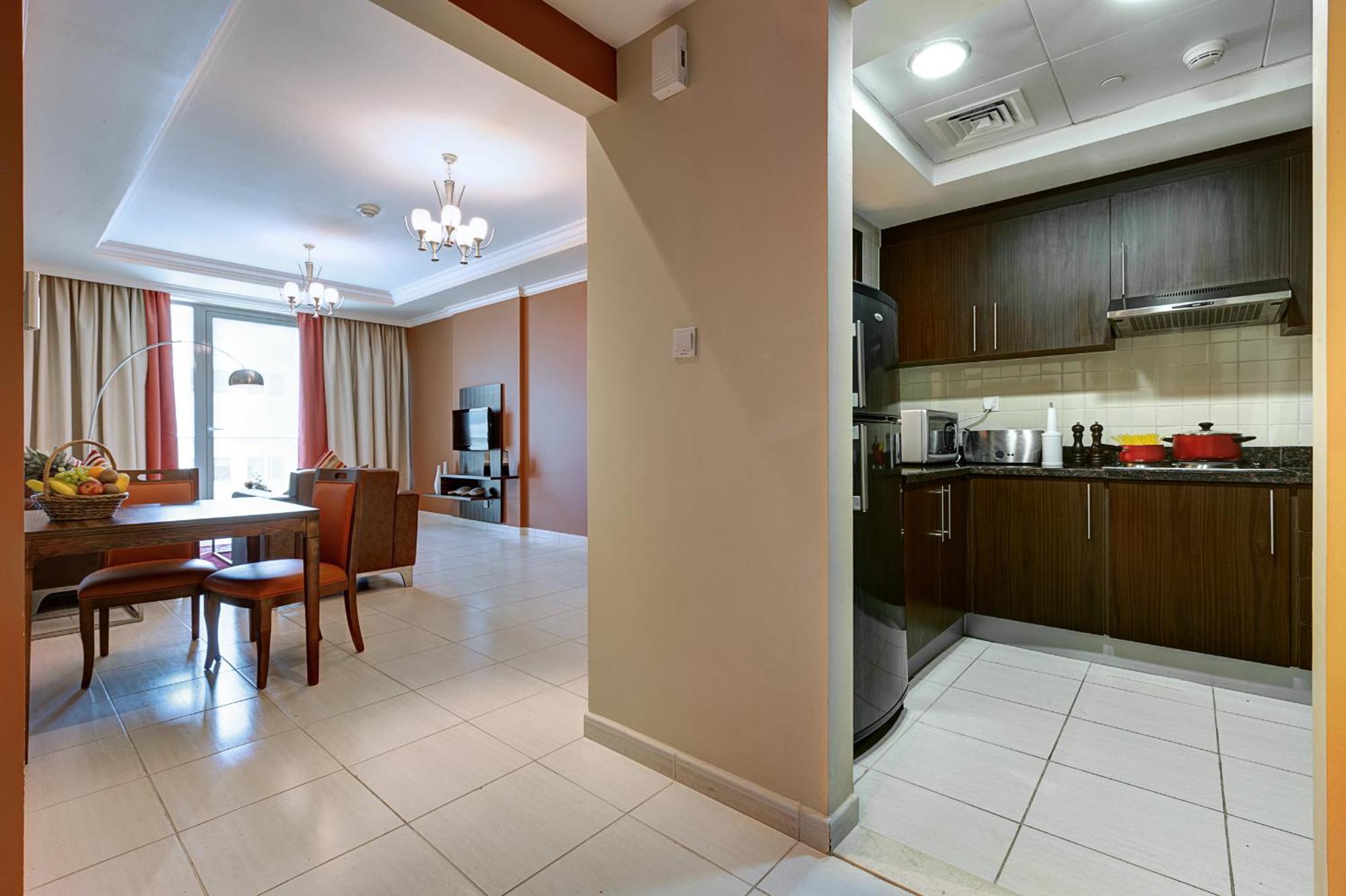 Apartamento Deluxe com 2 Quartos e Varanda