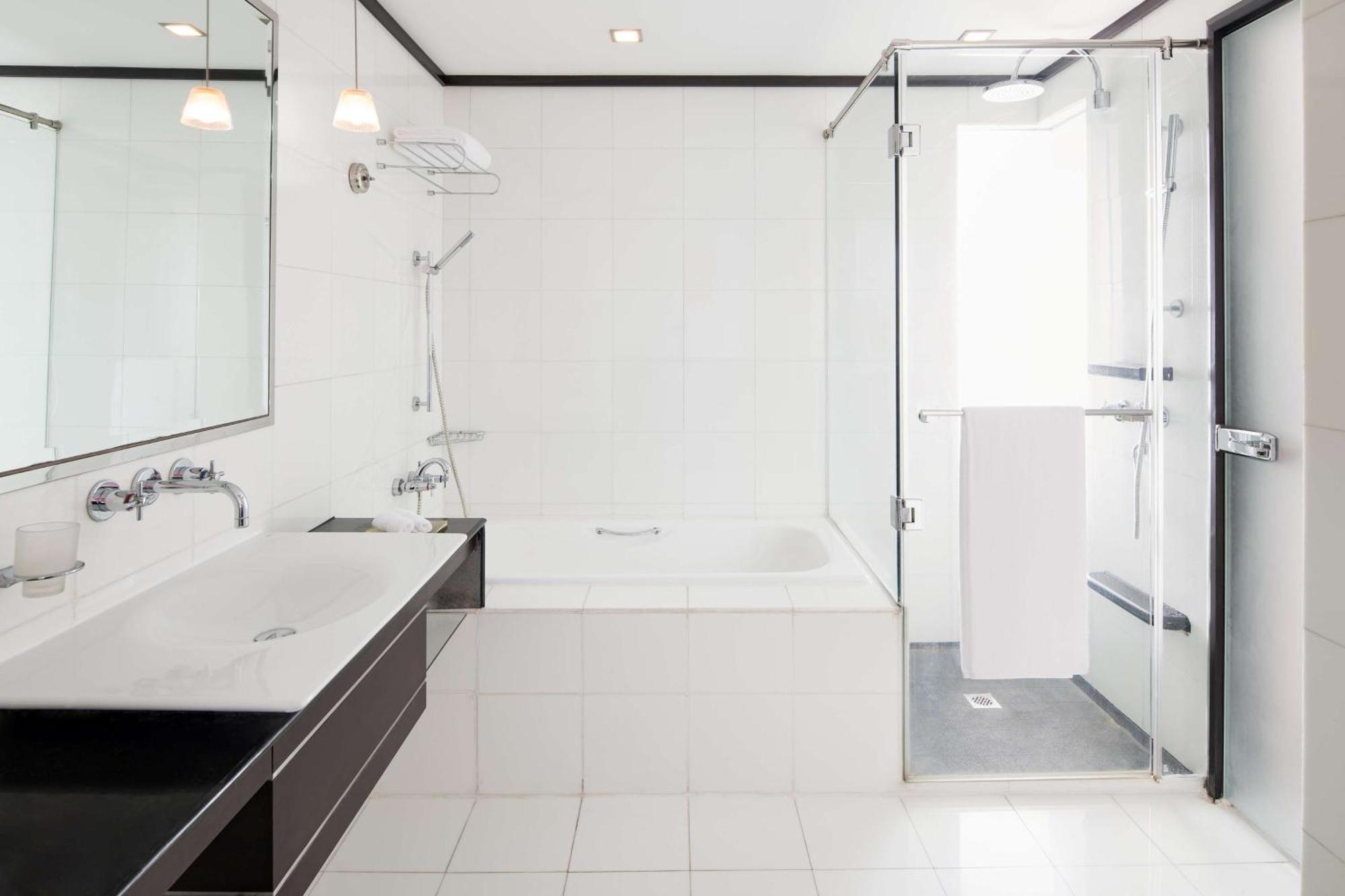 Quarto Executivo com Varanda e Acesso ao Salão