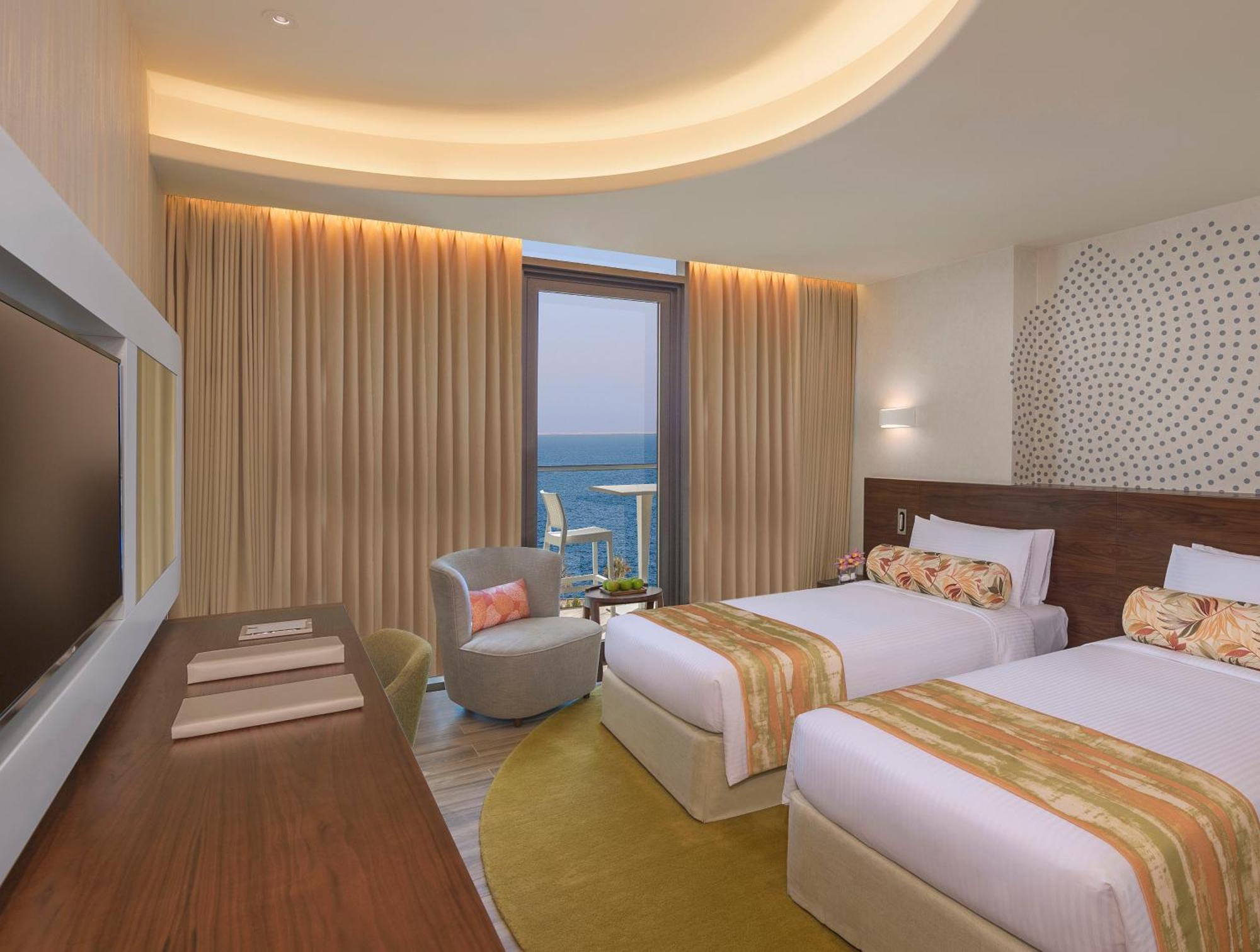 Deluxe Room with Balcony and Partial Sea View,1717137858:JPEG