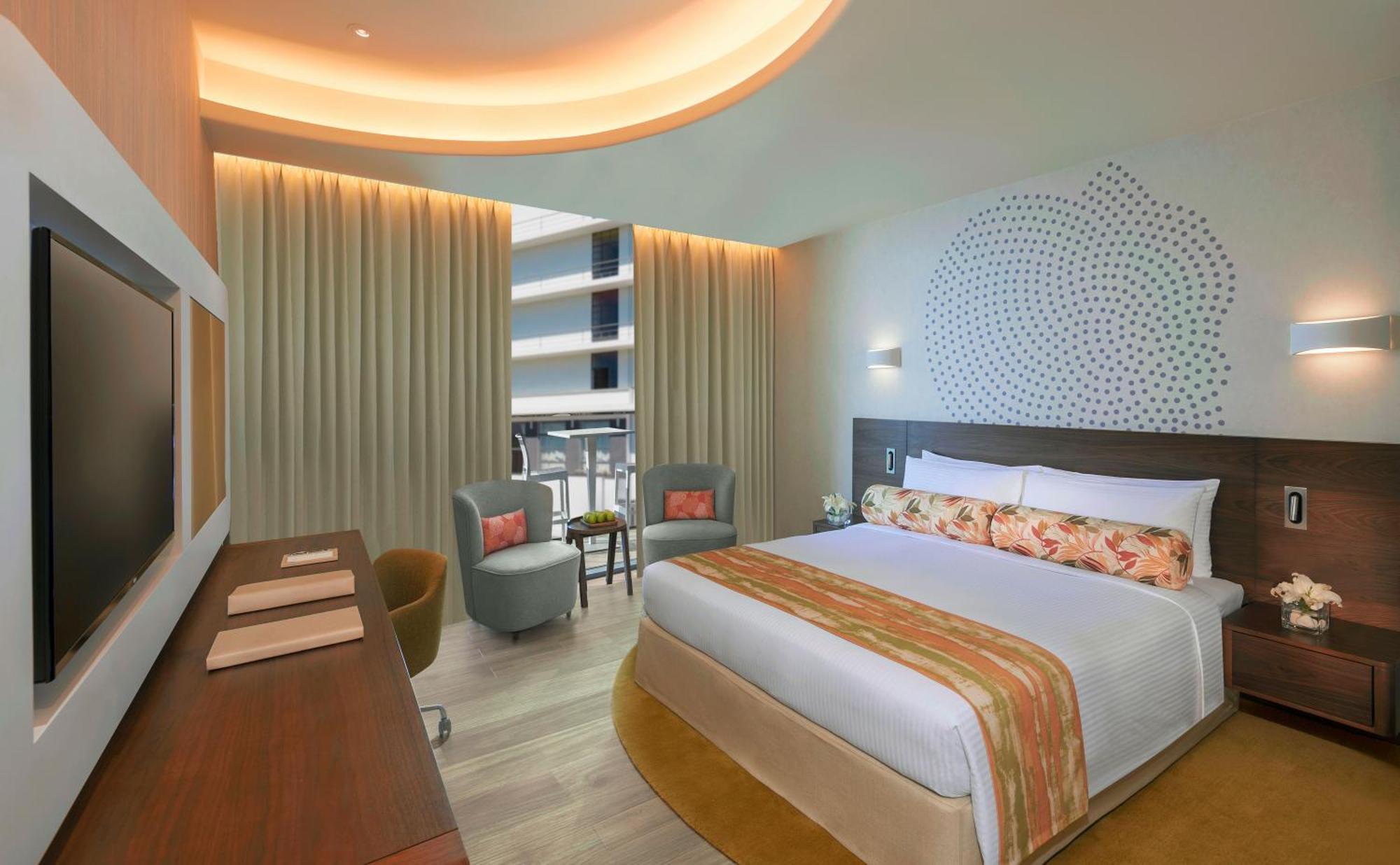 Deluxe Room with Balcony,893858995:JPEG