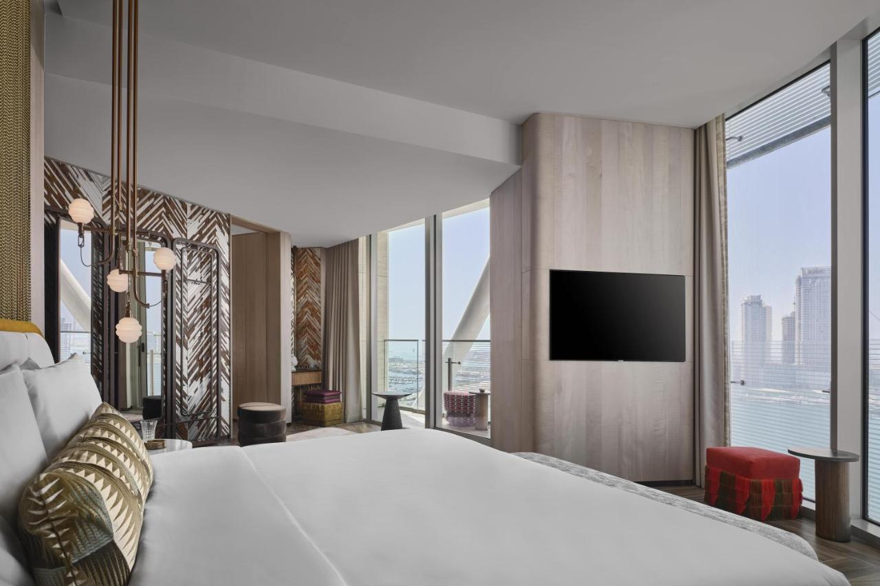 Deluxe Suite met kingsize bed, uitzicht op zee en balkon
