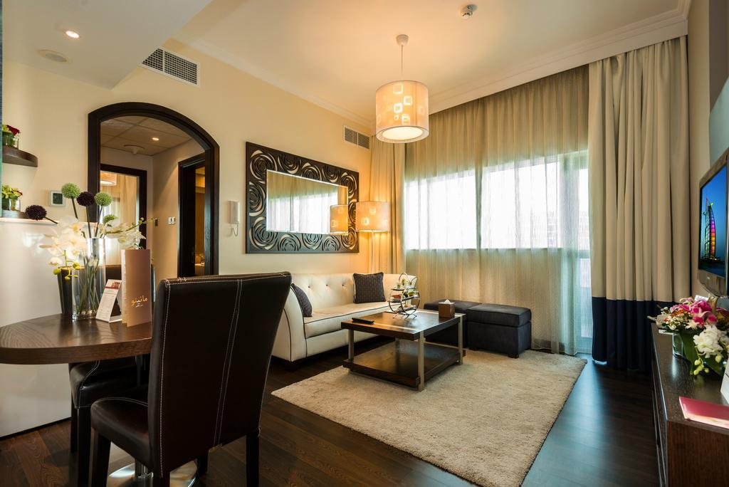 Executive Suite mit einem Schlafzimmer und zwei Einzelbetten