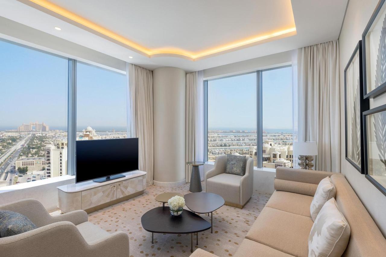 Panorama-Suite mit Meerblick, Zugang zum KYMA-Strand und einzigartigem St. Regis-Butlerservice