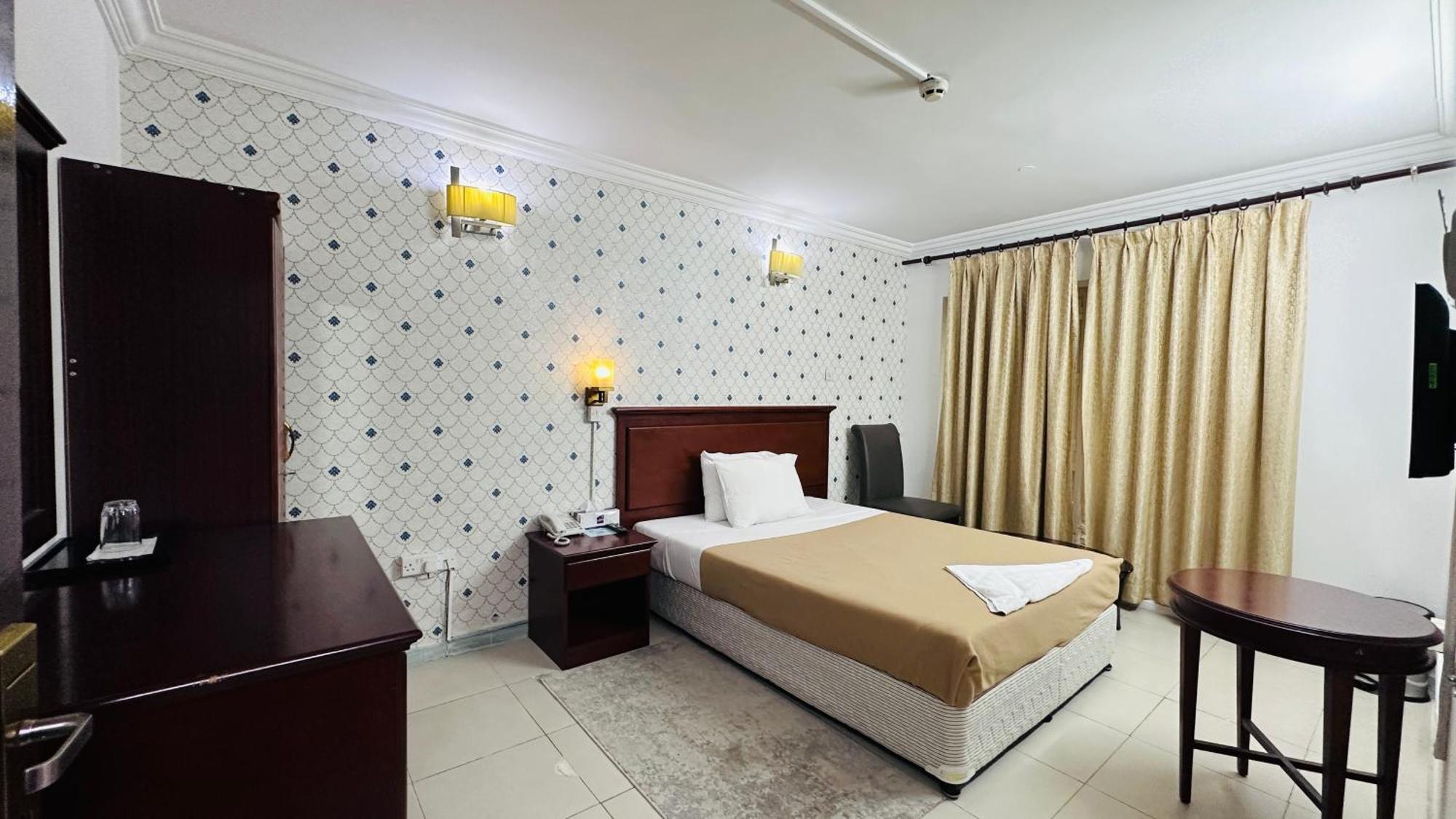 Quarto Individual King Standard