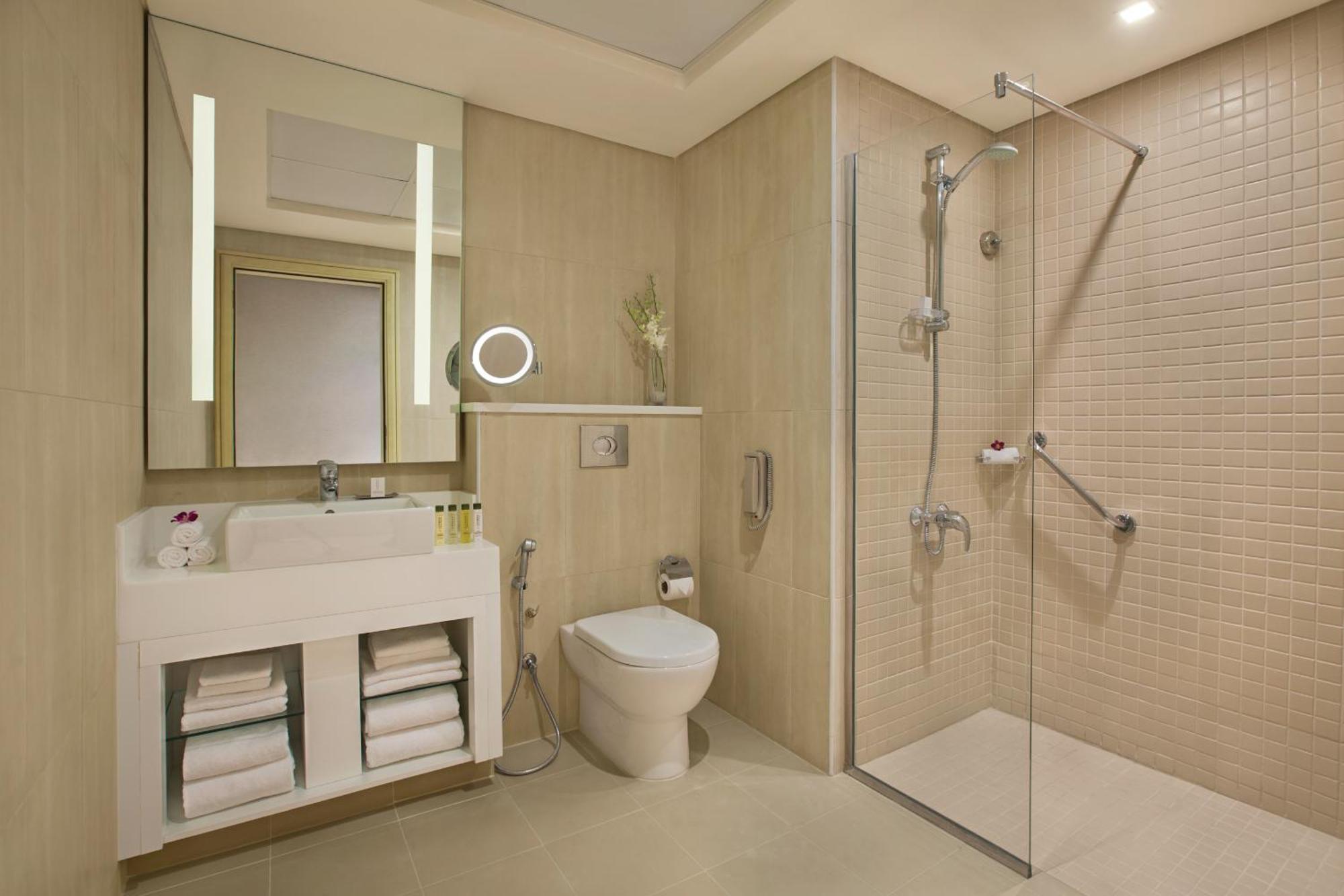 Two-Bedroom Suite Kitchen City View