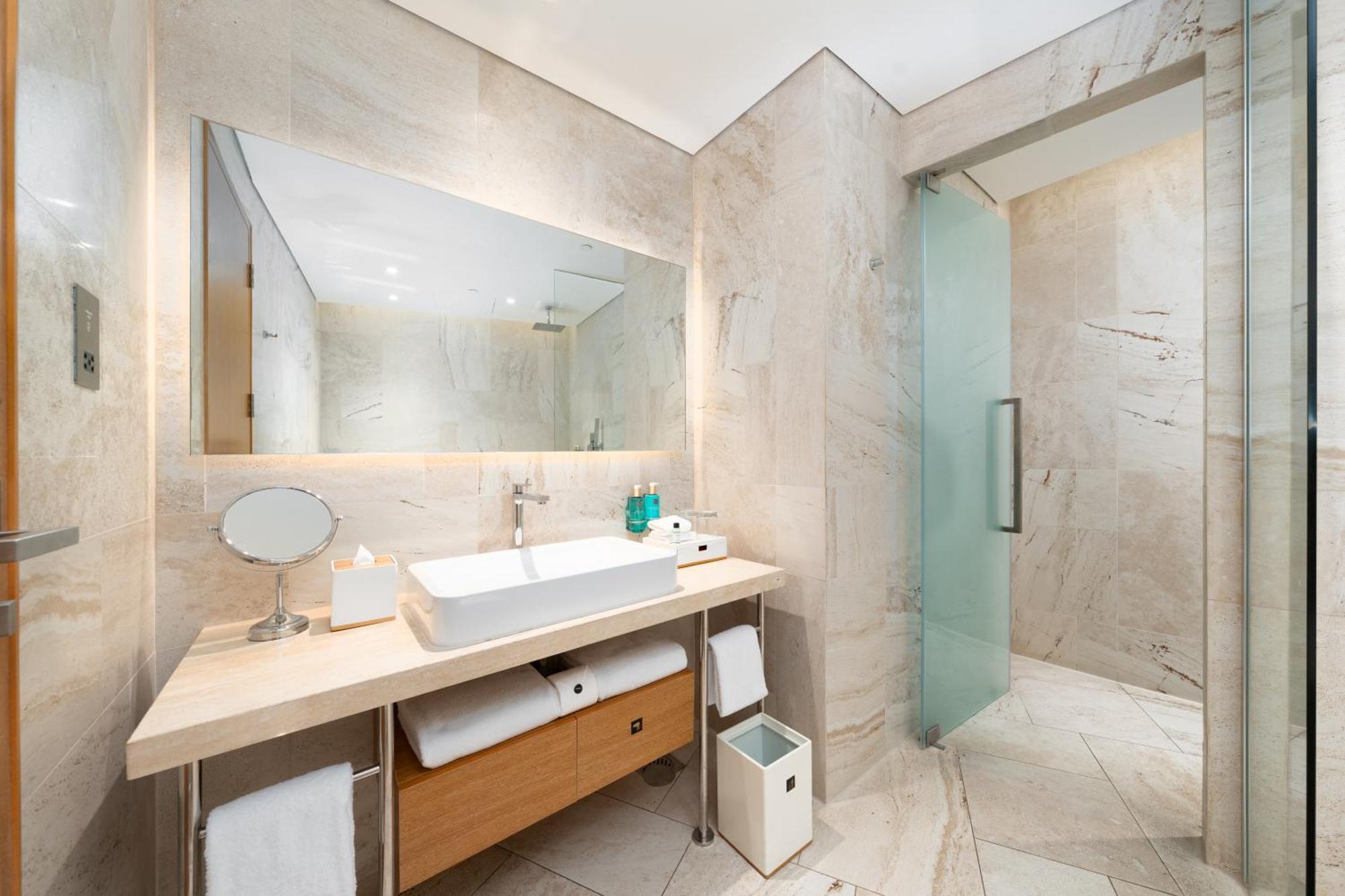 Junior Suite with Hot Tub,939607681:JPEG