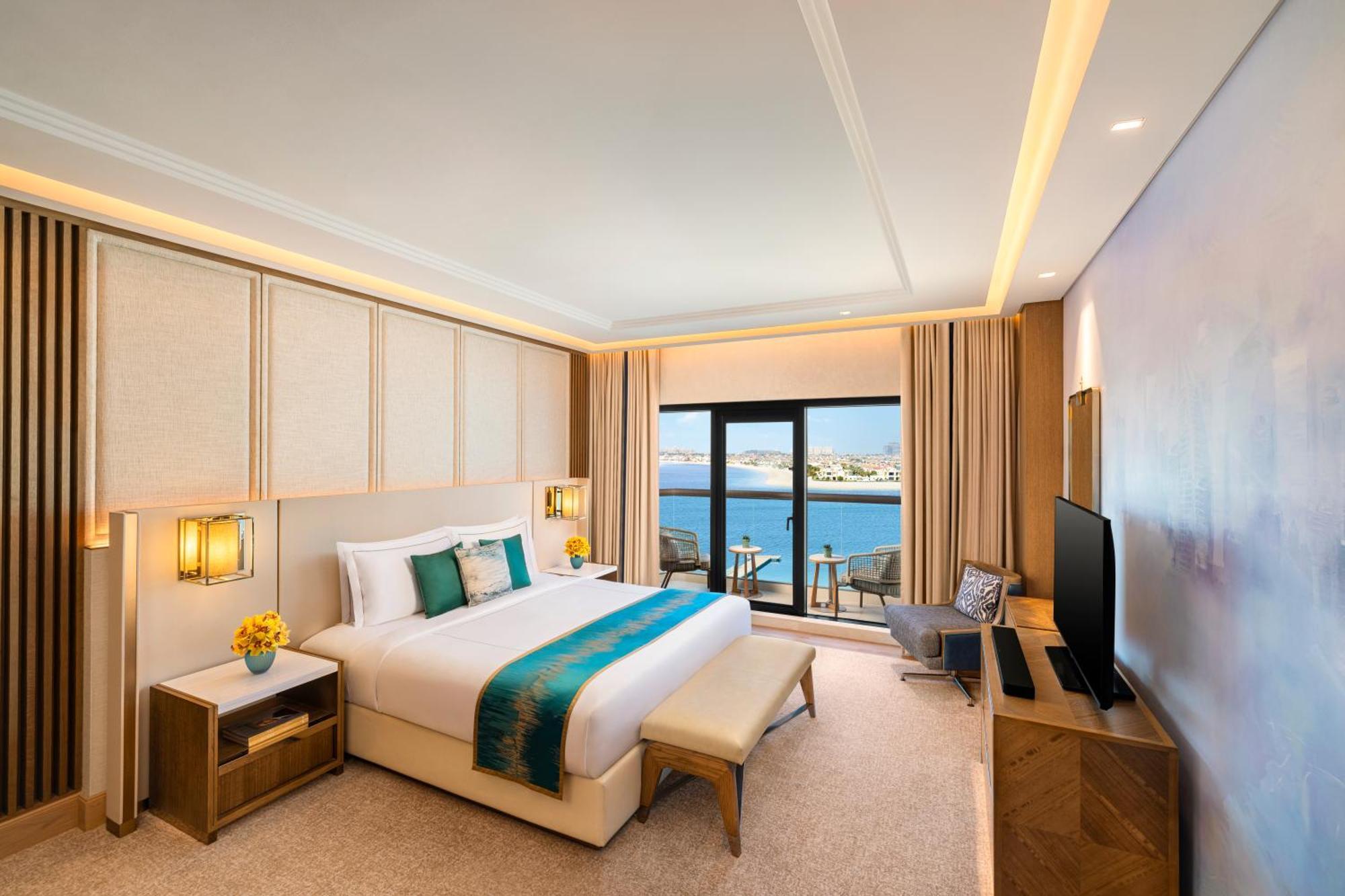 Luxury Suite met uitzicht op Palm Jumeirah en zee - Staycation-aanbod voor inwoners van de VAE met ontbijt, high tea in de middag, cocktails in de avond, vroeg inchecken, laat uitchecken en 30% korting op eten en drinken, spa en wasserij