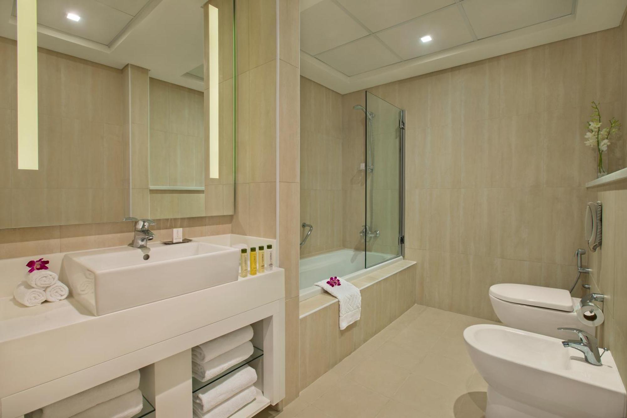 One-Bedroom Suite City View