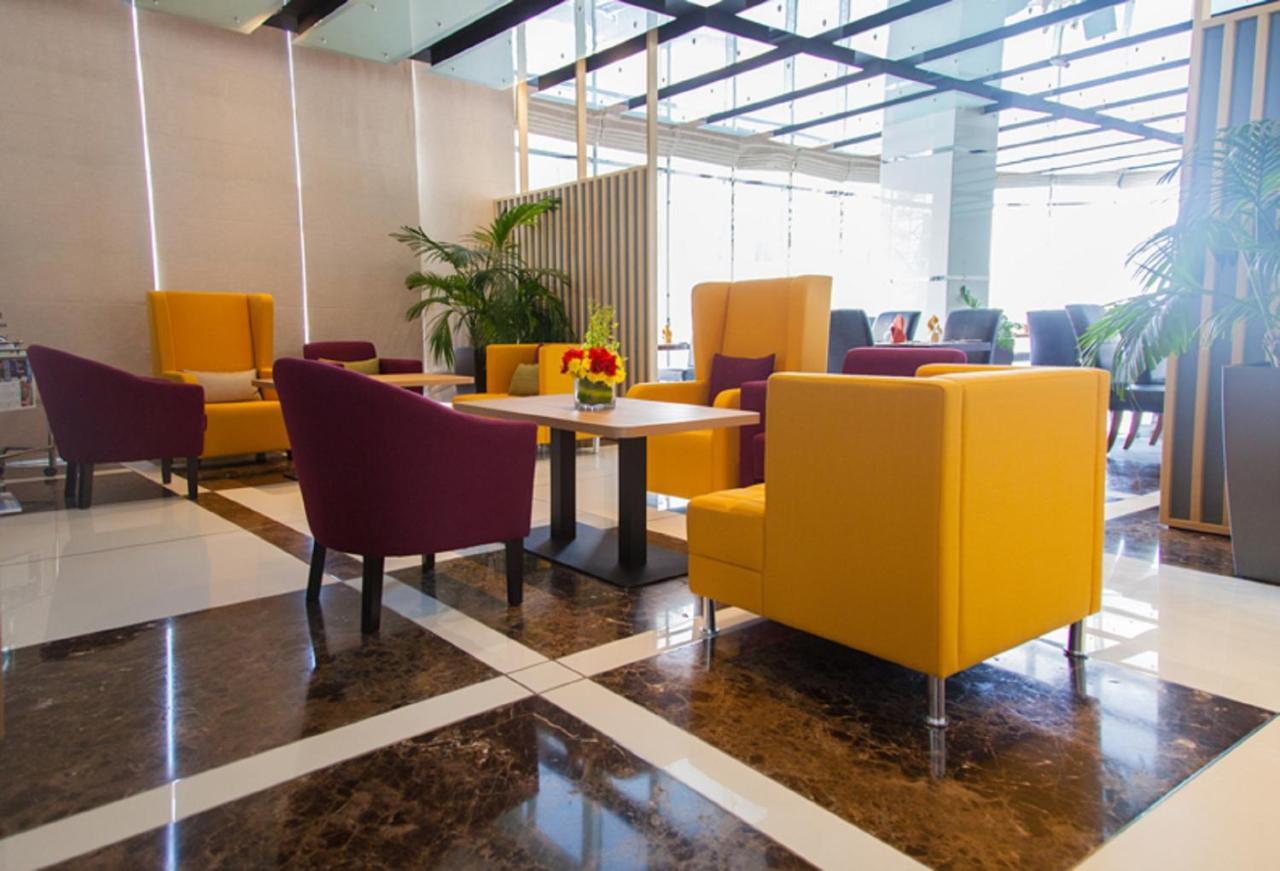 Apartamento com 3 Quartos
