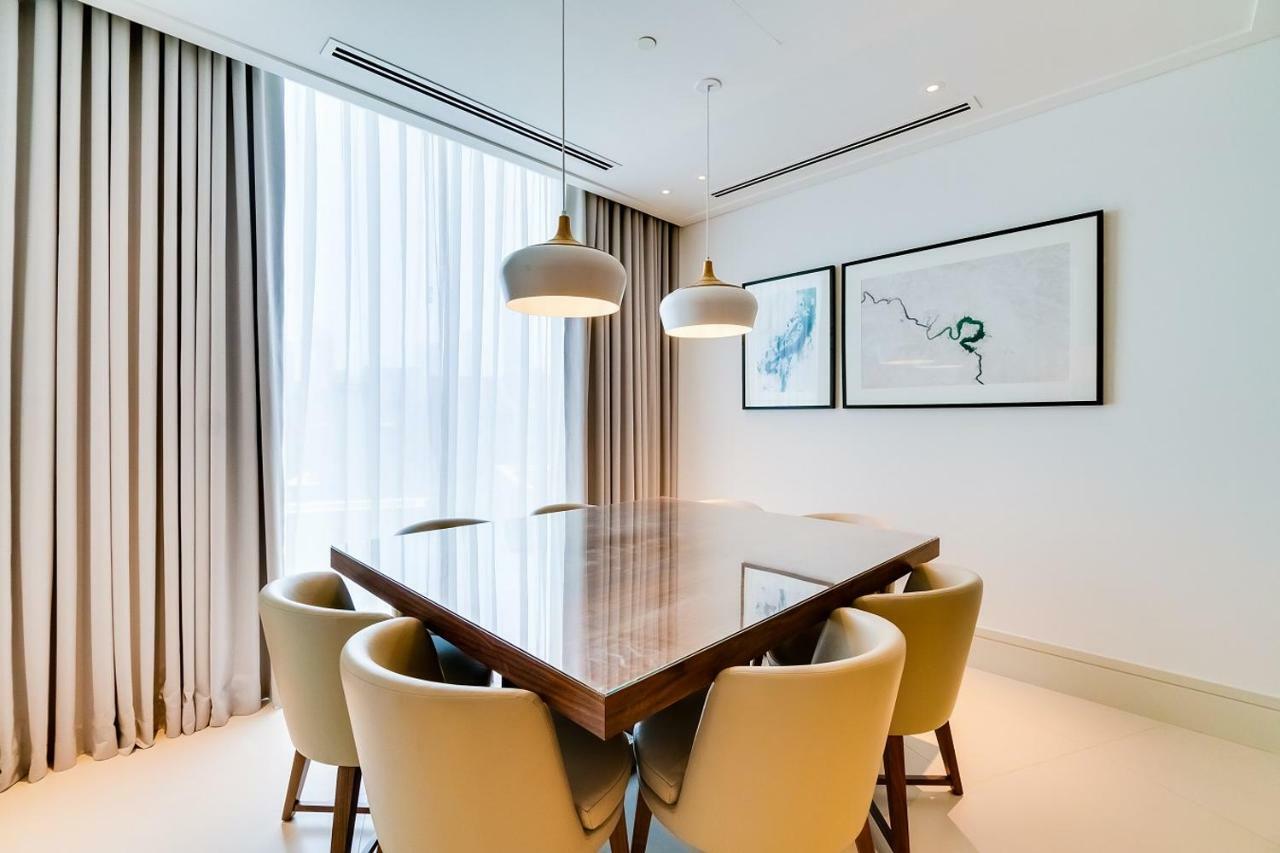 Apartamento de 3 Quartos com Vista do Burj Khalifa
