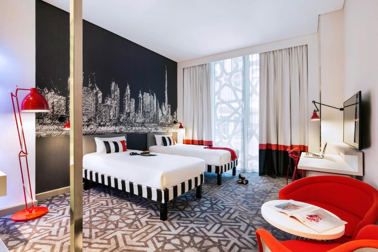Quarto com 2 Camas de Solteiro