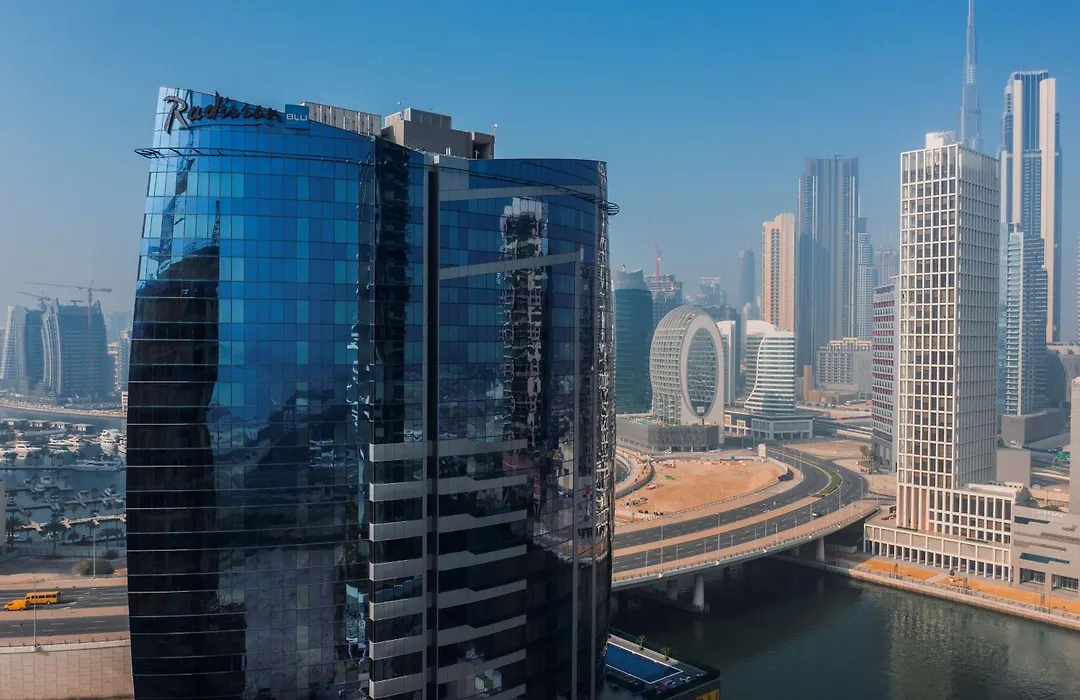 Radisson Blu Hotel, Dubai Canal View-1