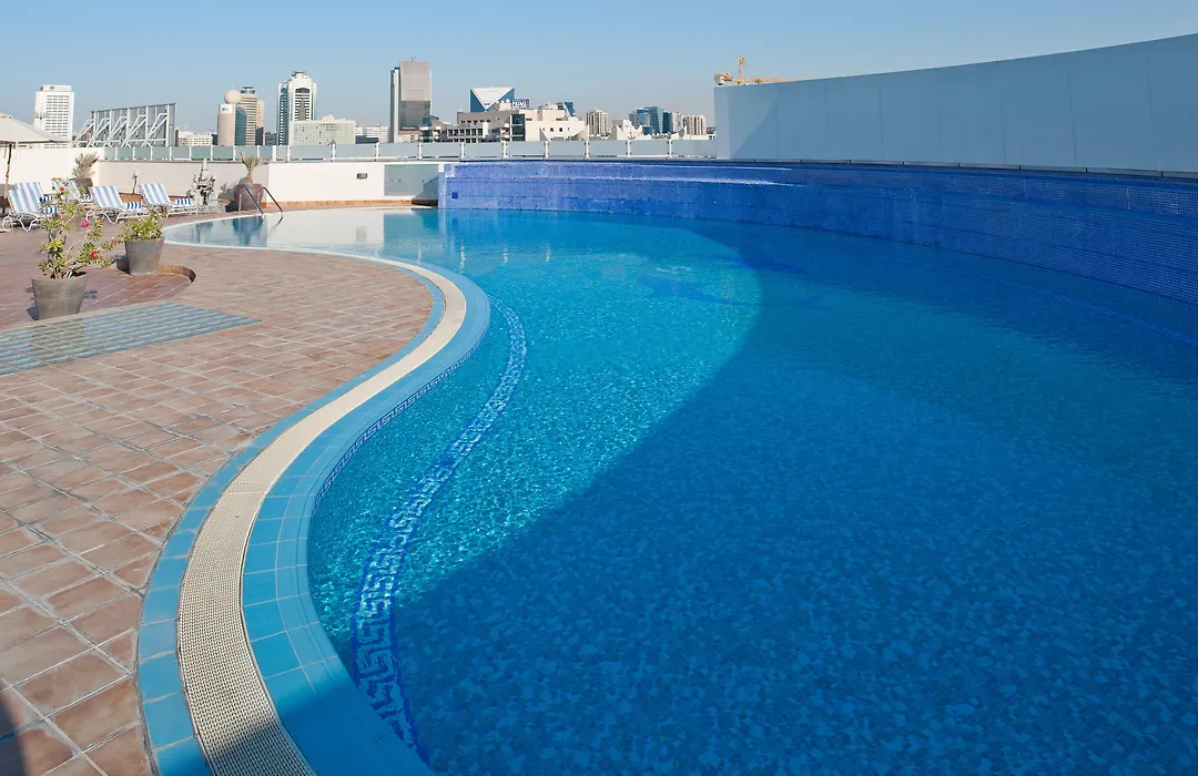 Sunday Hotel Holiday International Dubai-1