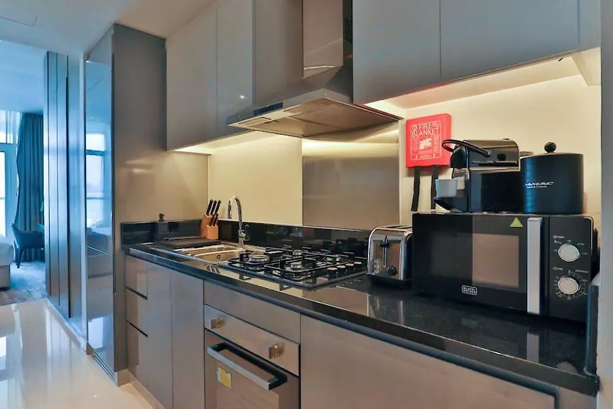 Damac Maison Prive Deluxe Studio With Water Canal View-1