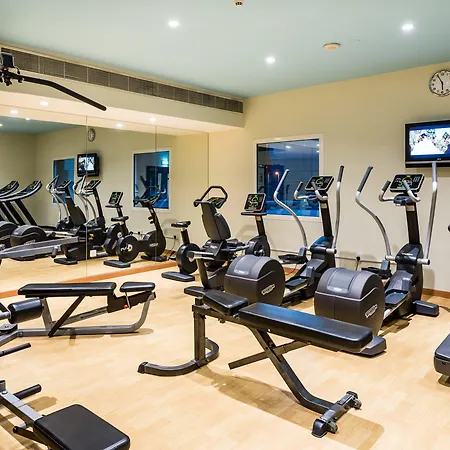 Holiday Inn Express Dubai Internet City By Ihg-2