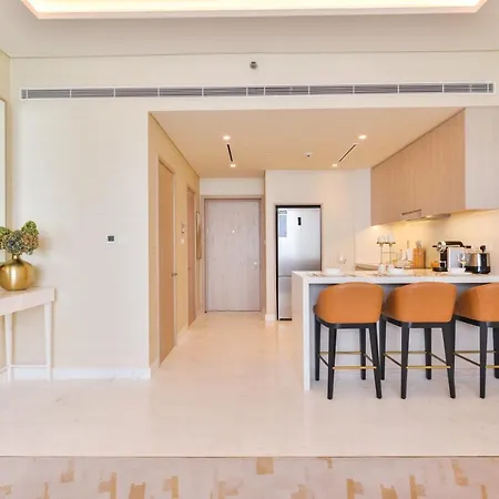 Ultra Luxury Palm Tower With Shared Hotel Facilities-2