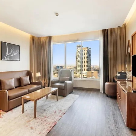 Radisson Blu Hotel, Dubai Canal View-2