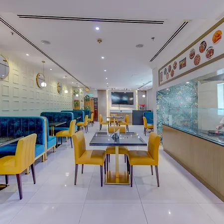 Howard Johnson Plaza By Wyndham Dubai Deira-2
