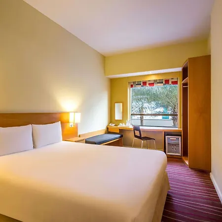 Ibis Mall Avenue Dubai-3