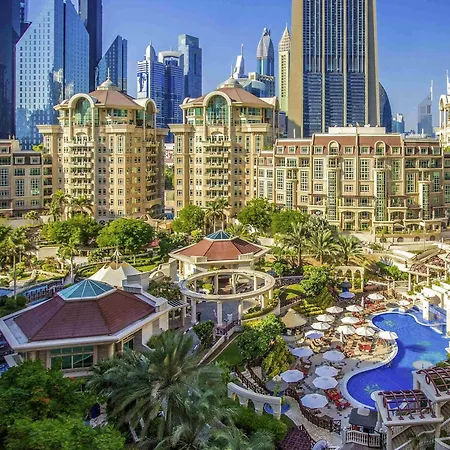 Swissôtel Al Murooj Dubai-3