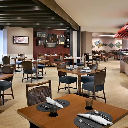 Crowne Plaza Dubai Deira By Ihg-3