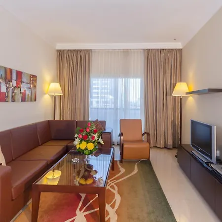 Flora Park Deluxe Hotel Apartments-3