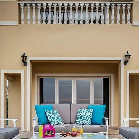 Hotel Dream Inn Dubai Palm Jumeirah Villas-3